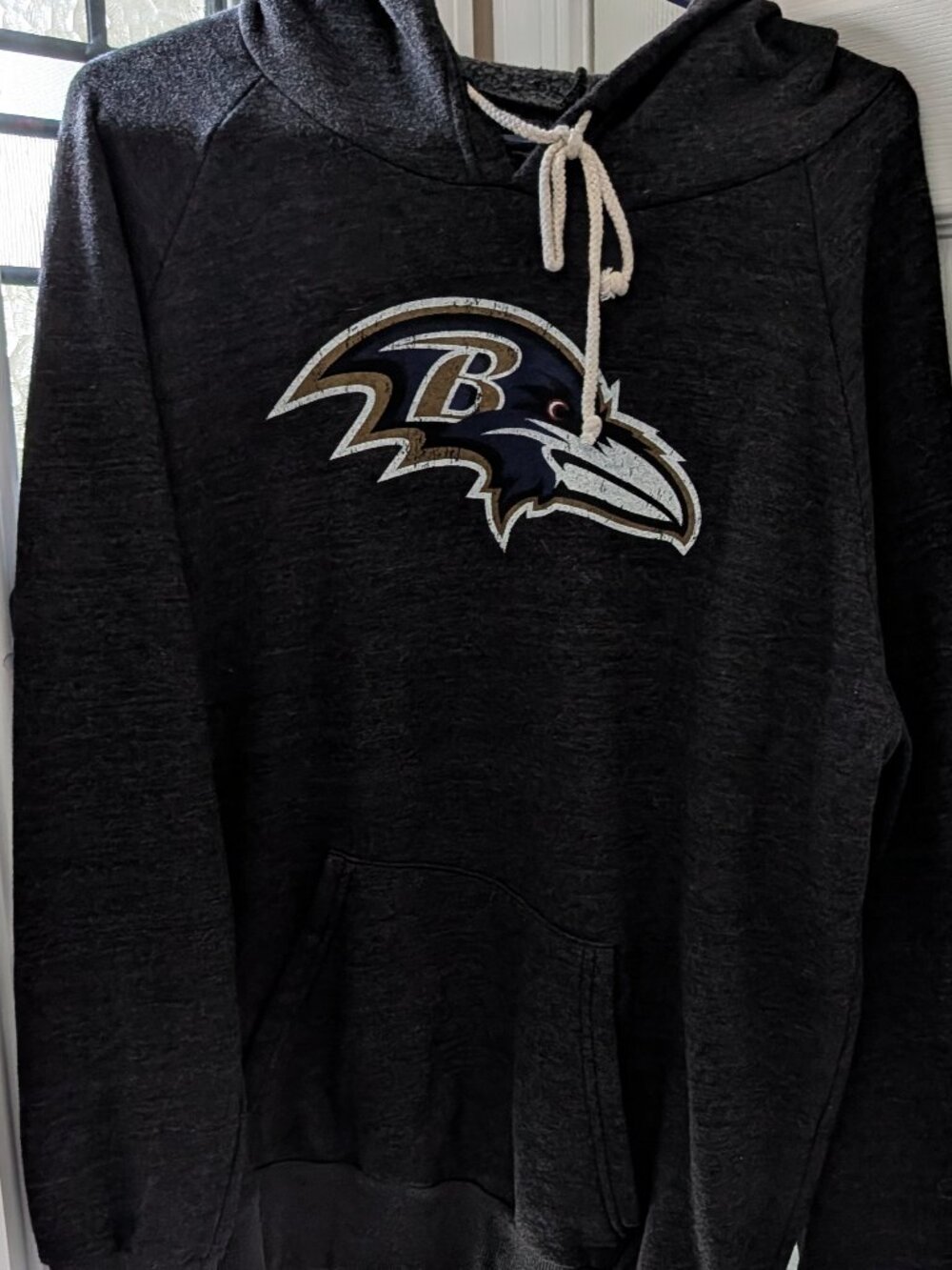 Baltimore Ravens Primary Team Logo Pullover Hoodie - Black - Officially licensed